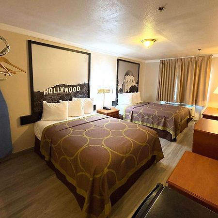 Motel Super 8 By Wyndham Hollywood/La Area Los Angeles Exterior foto